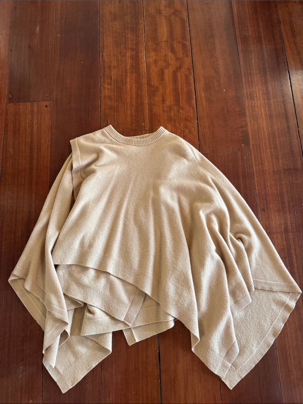100% cashmere Halston Beige camel Knit Poncho Sweater